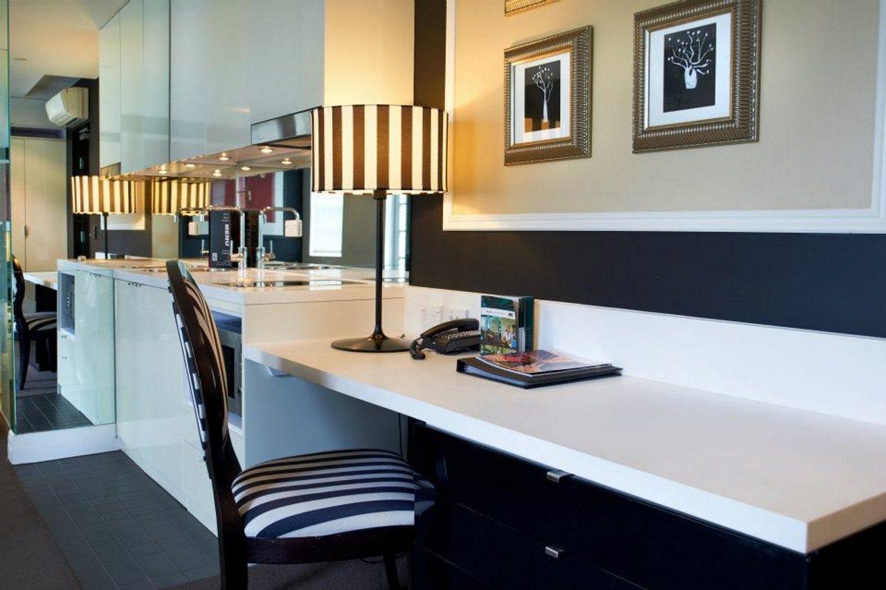 Quest East Melbourne Aparthotel Buitenkant foto